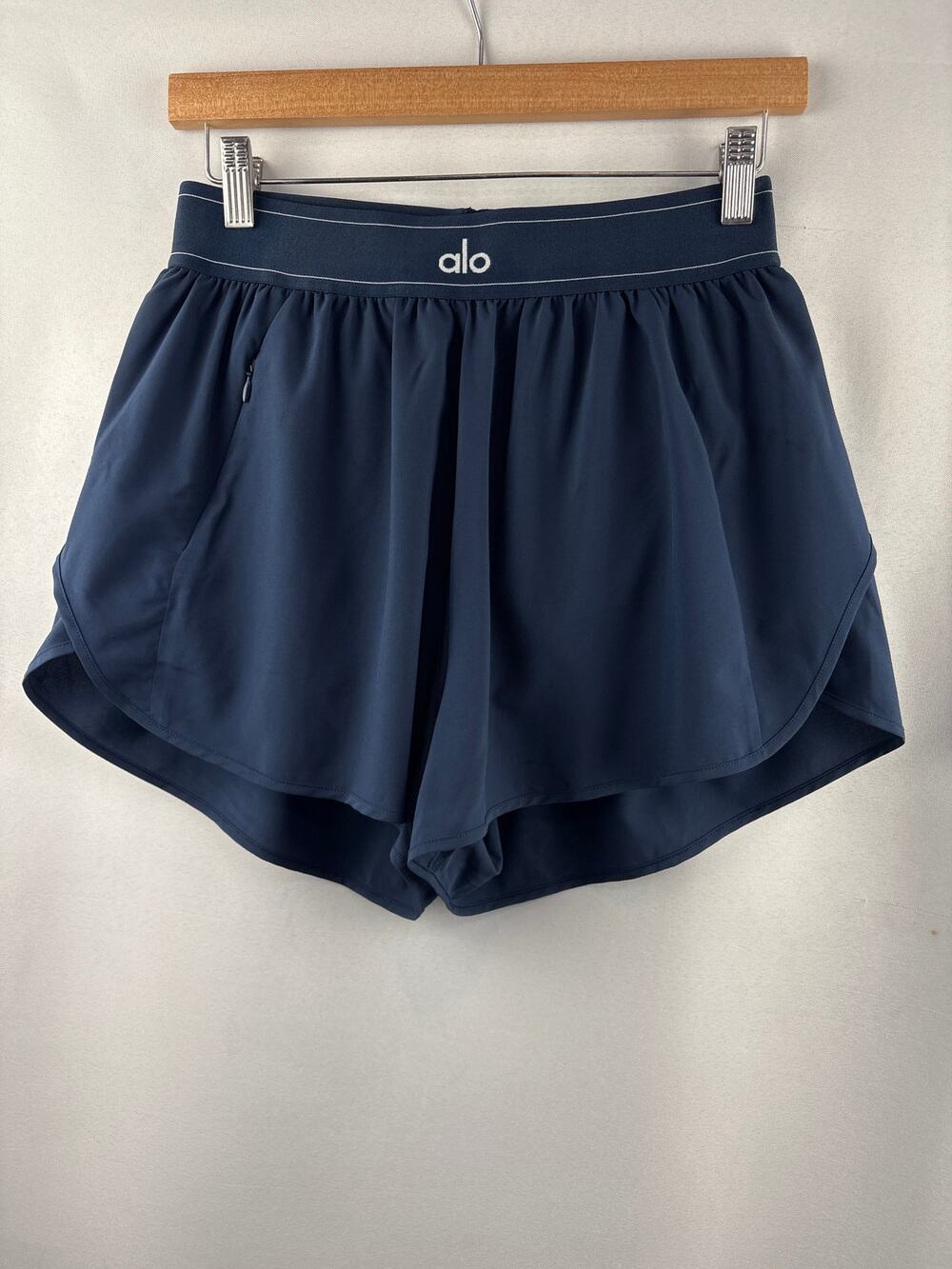 Women’s Alo Match Point Shorts Navy Size M